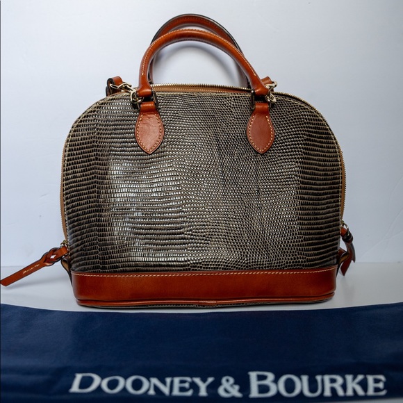 Dooney and Bourke handbag with wallet and dust bag - Picture 6 of 11